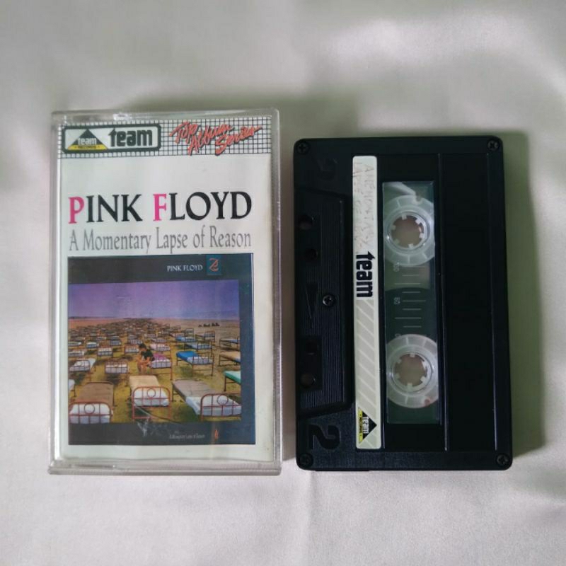 Kaset Pink Floyd - A Momentary Lapse Of Reason