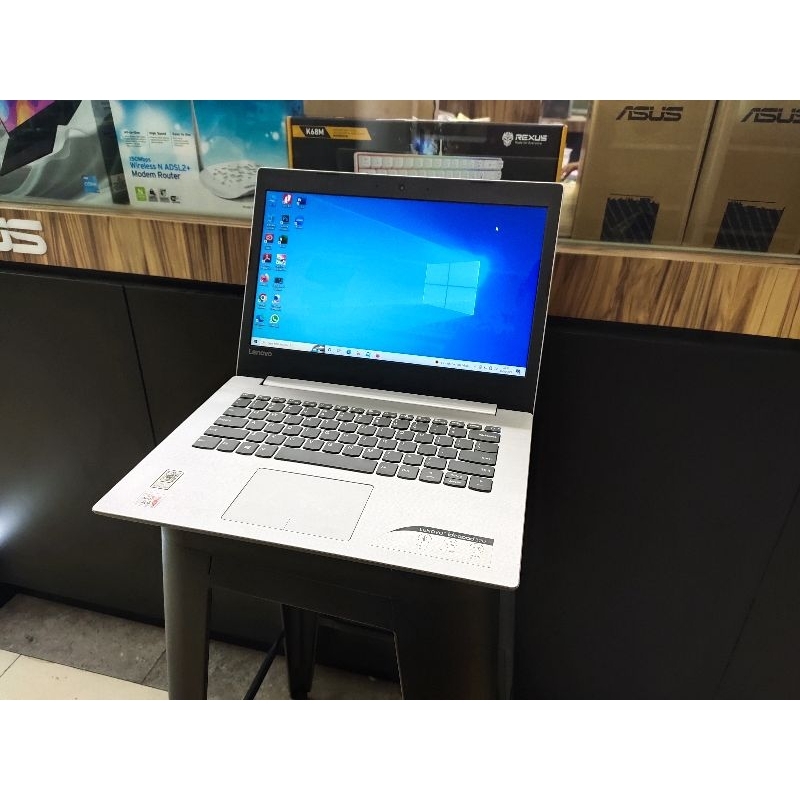 LAPTOP LENOVO 14INCH RAM 8 SSD 128GB SUPER KENCANG WINDOWS 10 GENERASI TERBARU