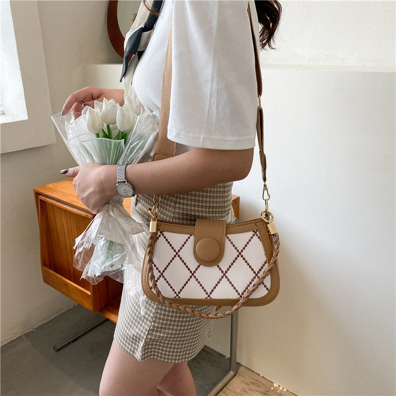 Tas Selempang Wanita Import Kekinian Fashion Shoulder Bag Korea 2023