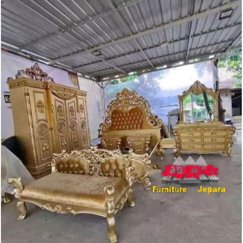 Kamar set jati ukir mewah