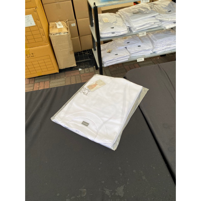 READY STOCK SHINee The Moment T-Shirt NEW [NO PC]