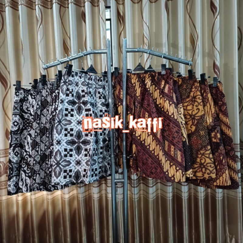 CELANA BATIK | CELANA BOIM | CELANA BETAWI SEMUA UKURAN TERMURAH | JUMBO | STANDAR DEWASA | ANAK-ANAK USIA 5-15 TAHUN CEWEK COWOK BISA SEMUA MOTIF JANGAN DI RAGUKAN LAGI BAGUS BNGT WOIII PLISSS RECOMMENDED BANGET KAK DAN MOTIF RONDOM BISMILLAH