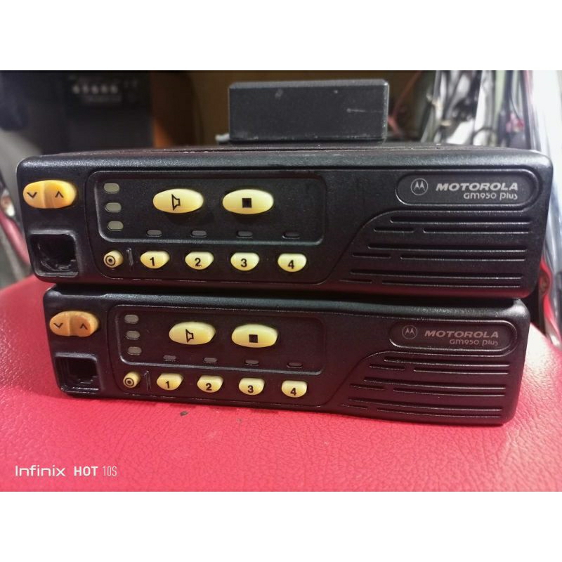 Rig Motorola Gm950plus Bagus Buat Bikin Repeater Uhf Frekuensi Lebar 470Mhz Pendingin tebal penggant