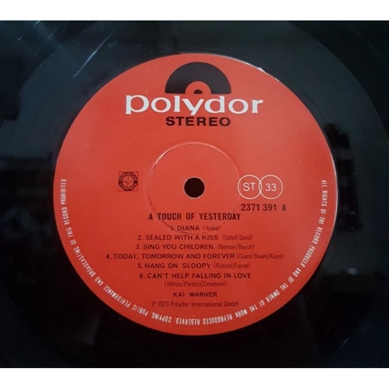 Vinyl Piringan Hitam 12 inch A Touch Of Yesterday