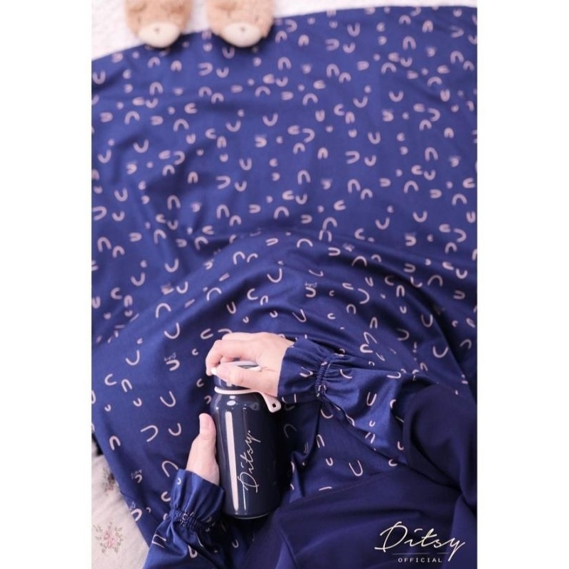 Halen Navy Ditsy June '23 (Booked)