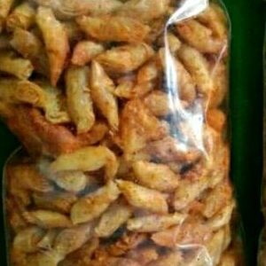 

keripik kulit lumpia 1 kg / cemilan bandung / jajanan zaman now