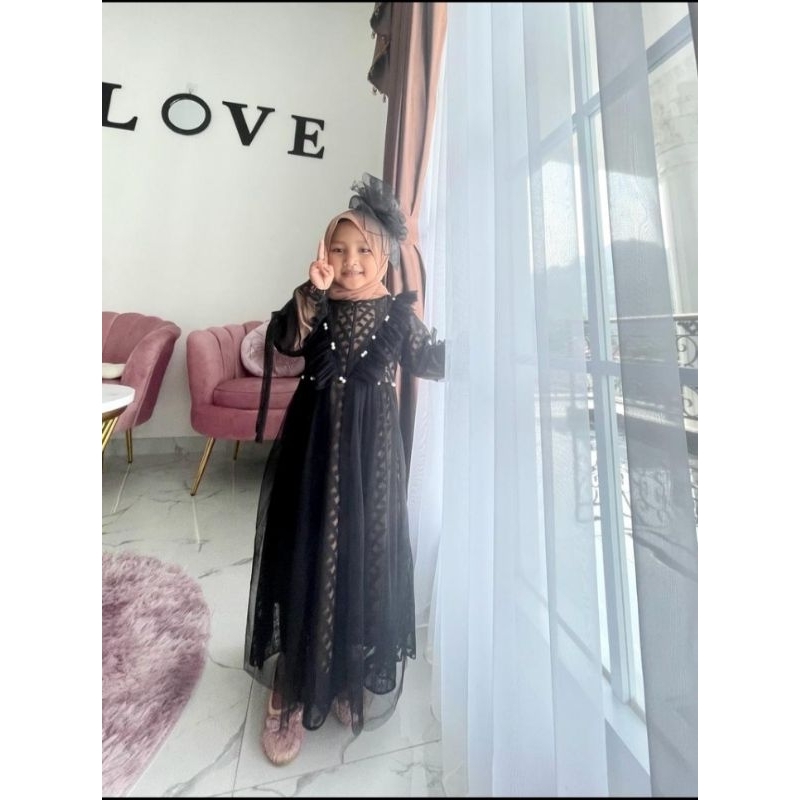 Gamis Anak Perempuan Bahan Brukat Tile Model Rempel Dada V Mix Mutiara Putih Umur 3-15 Tahun Terbaru 2023