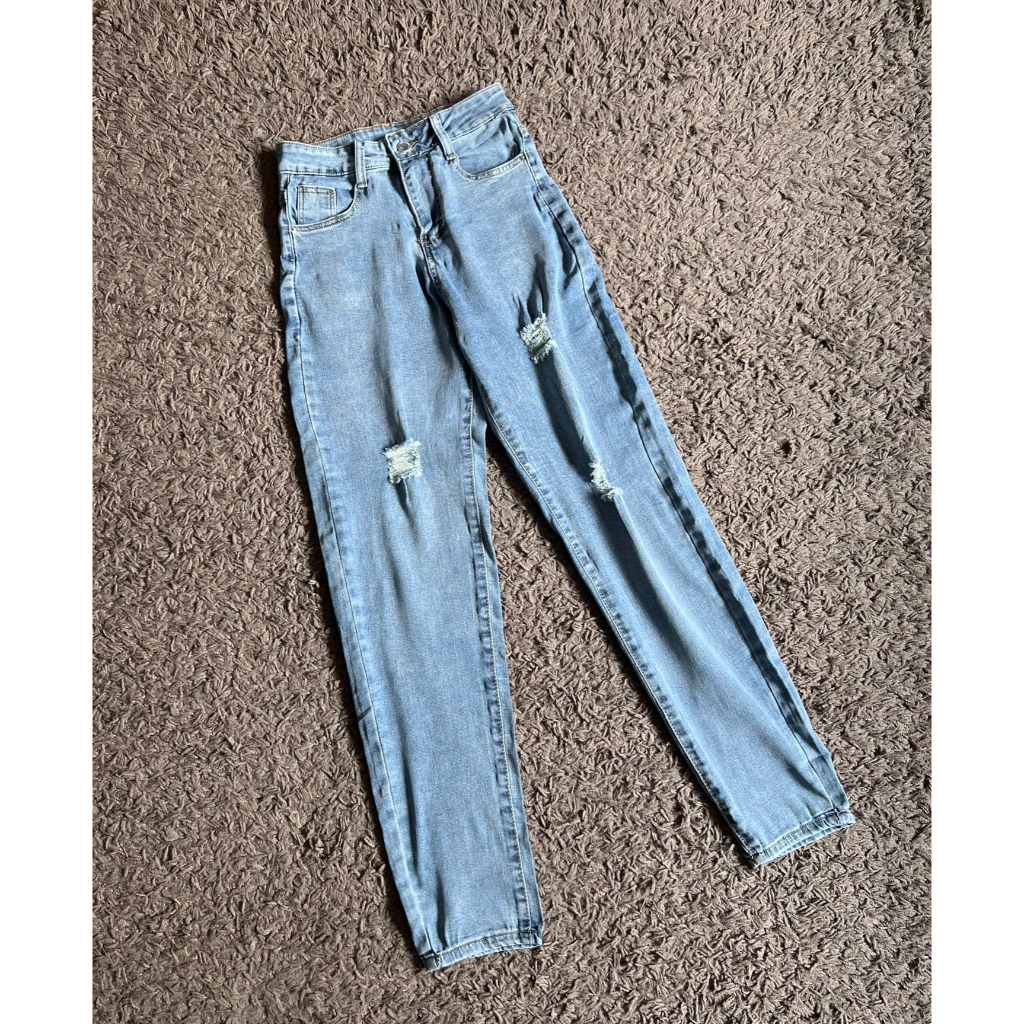 Kode: 3197 (Ripped jeans)