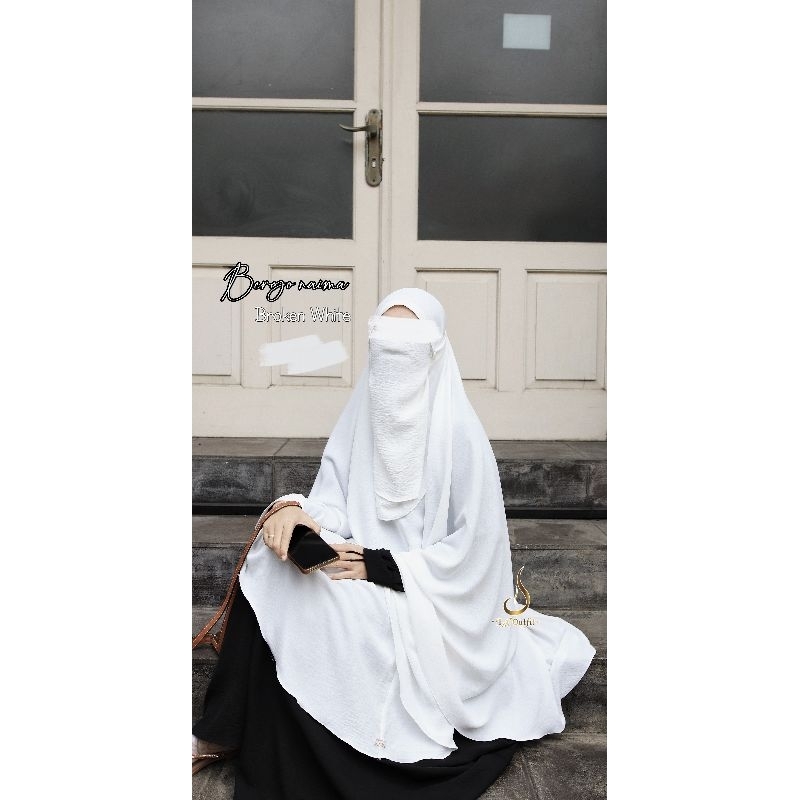 Bergo Naima ori LA Outfit Lucia Awella