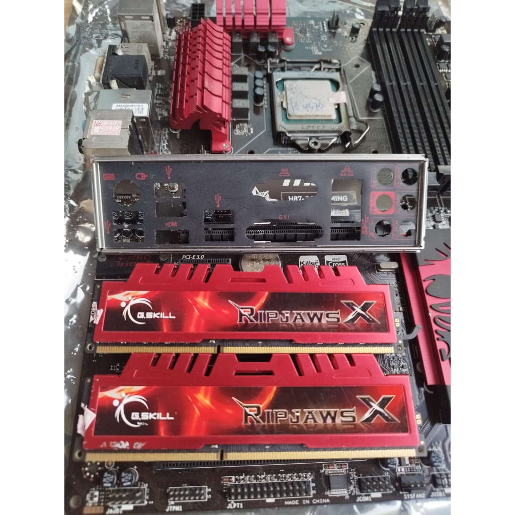 MOBO MSI GAMING  Z87 - G45 + I7 4790 + 8GB + BLACKPLATE