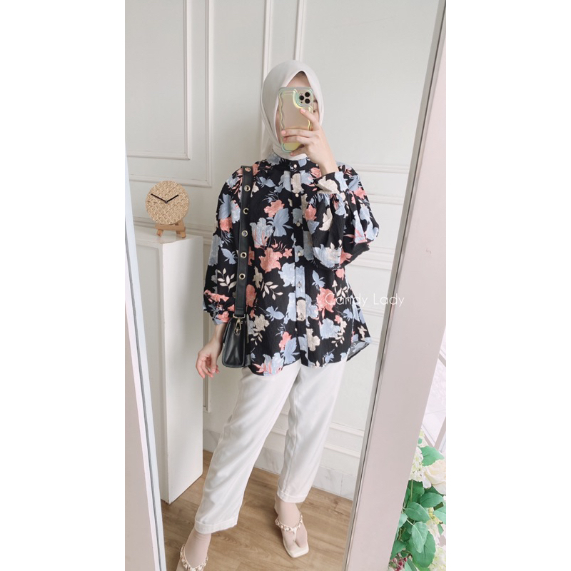 Shiza Oversize Blouse