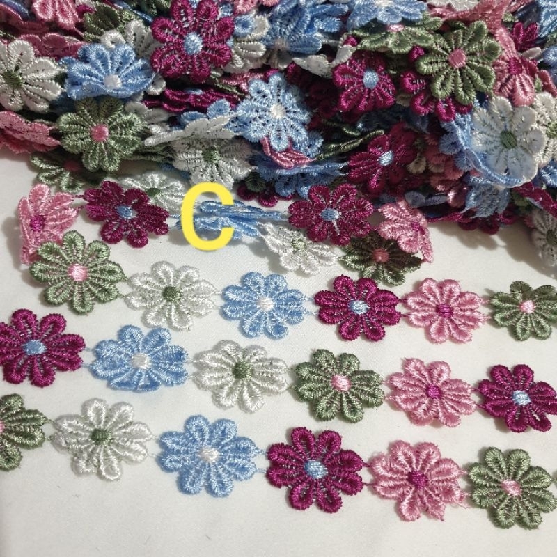 Renda Gyper Melati Warna Pelangi/+-15 yard=+-13,5 m