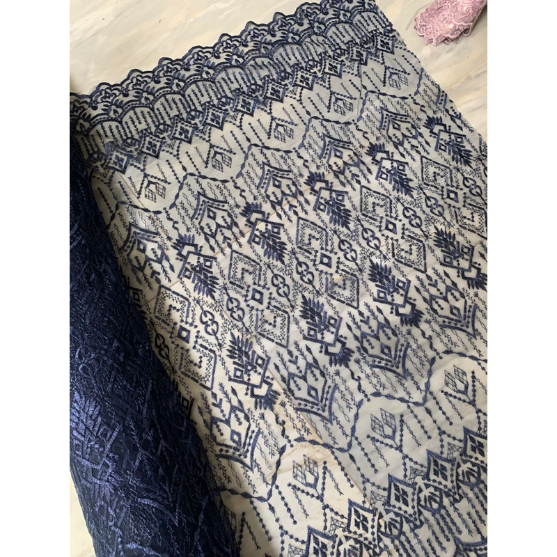 Kain Bahan Kebaya Meteran Brukat Tile Bordir Etnik Madeline Warna Biru Navy Dongker