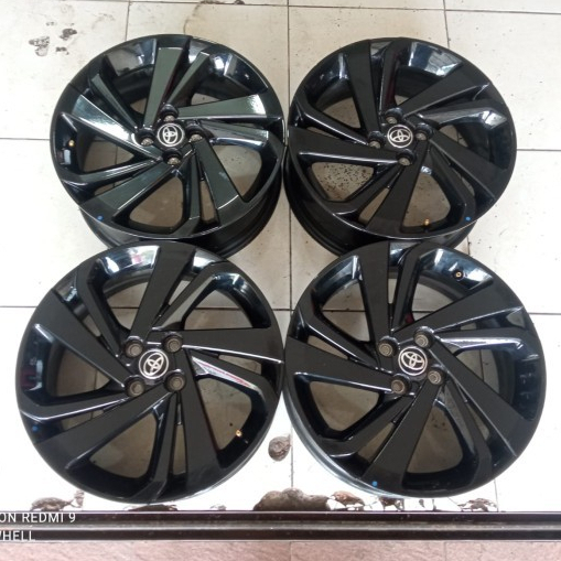 Velg Mobil Bekas Raize Ring 17 Velg Original Copotan Mobil Raize