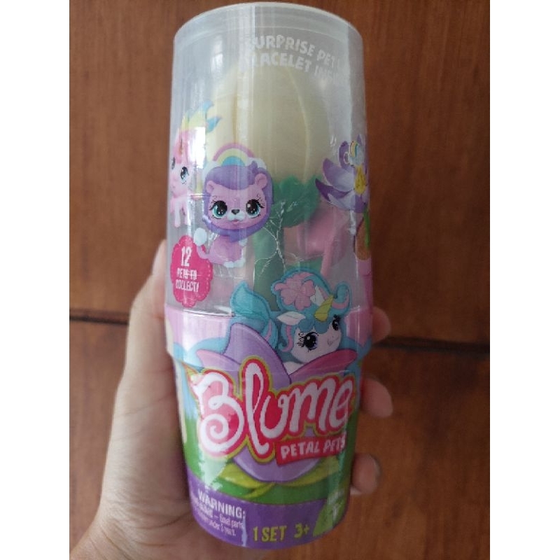 Blume petal pets surprise (kuning)