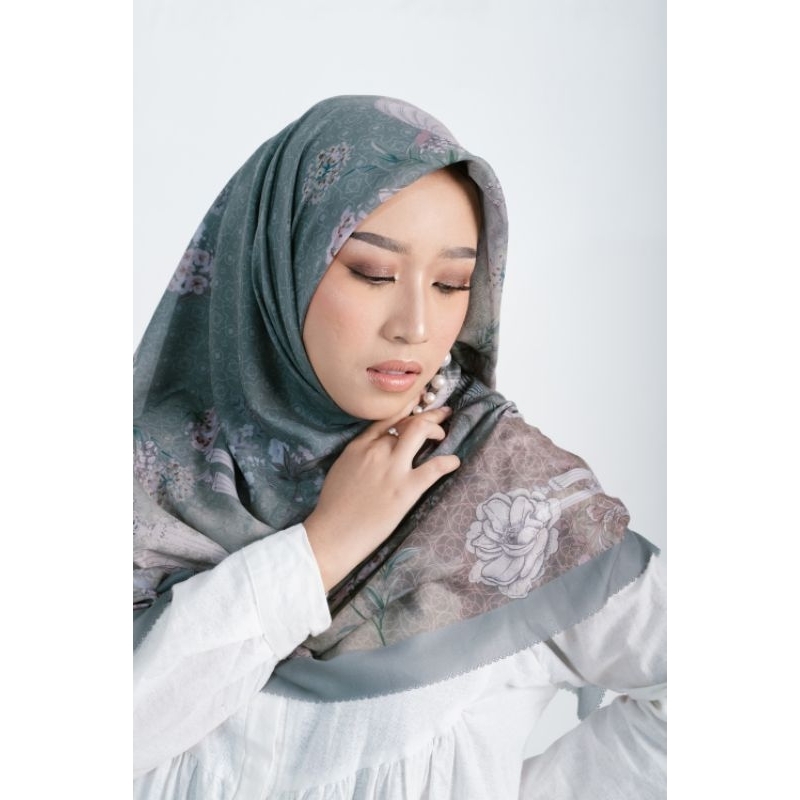 Hijab Segiempat Printing Voal Premium Lasercut Motif Quba Series By zenobia Scarves