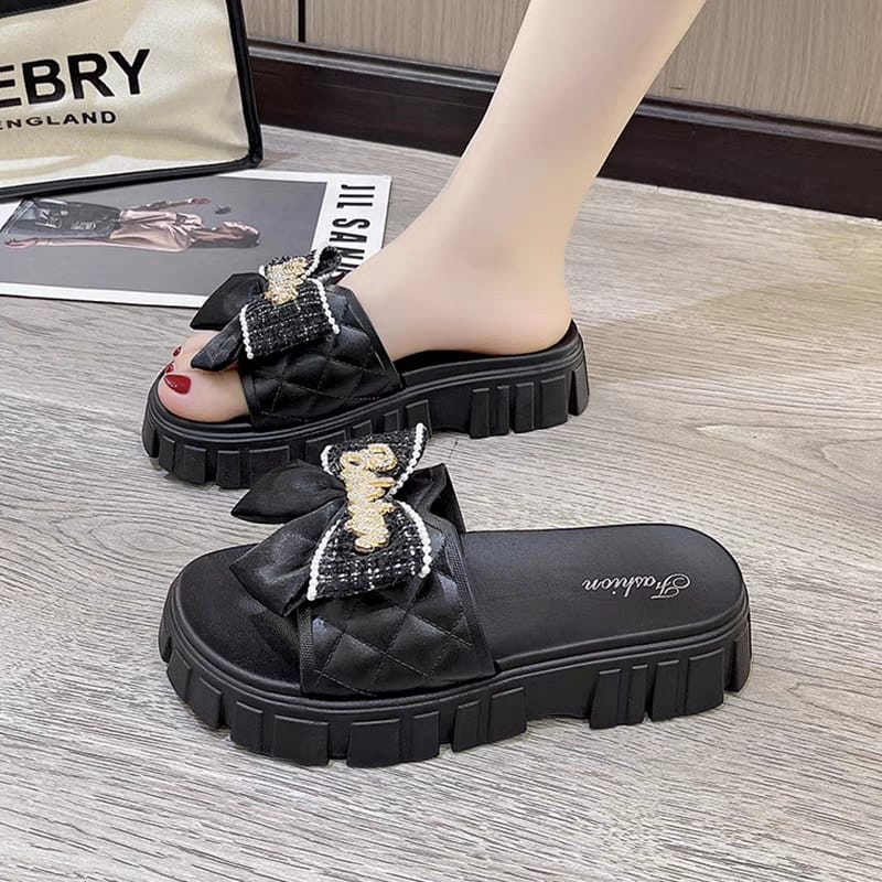 TG1723 Sandal Wanita  Model Wedges Fashion Motif Pita Kotak