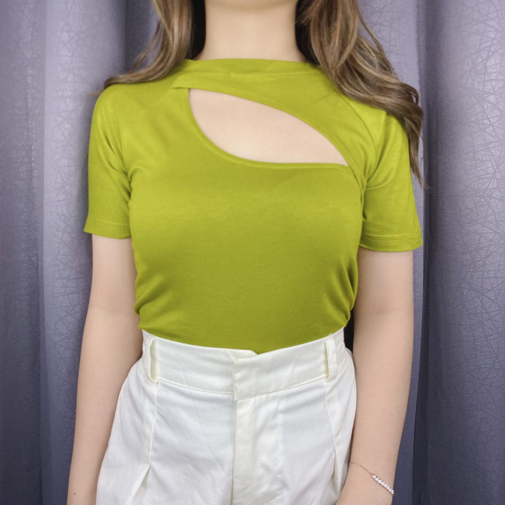 Crop Top Chest Cut Out