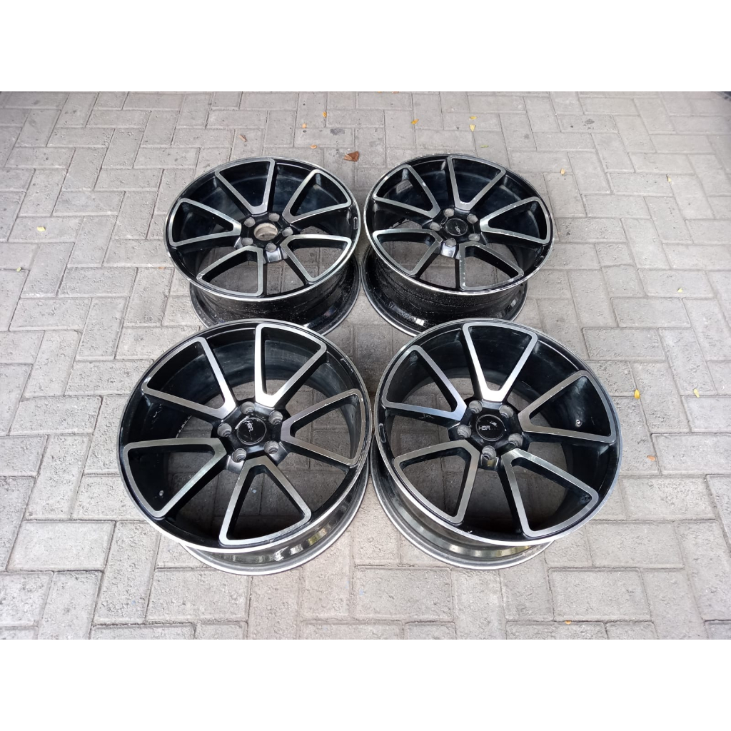 VELG MOBIL BEKAS HSR LARANTUKA RING 18 LEBAR 8/9 PCD 5x114 SURABAYA