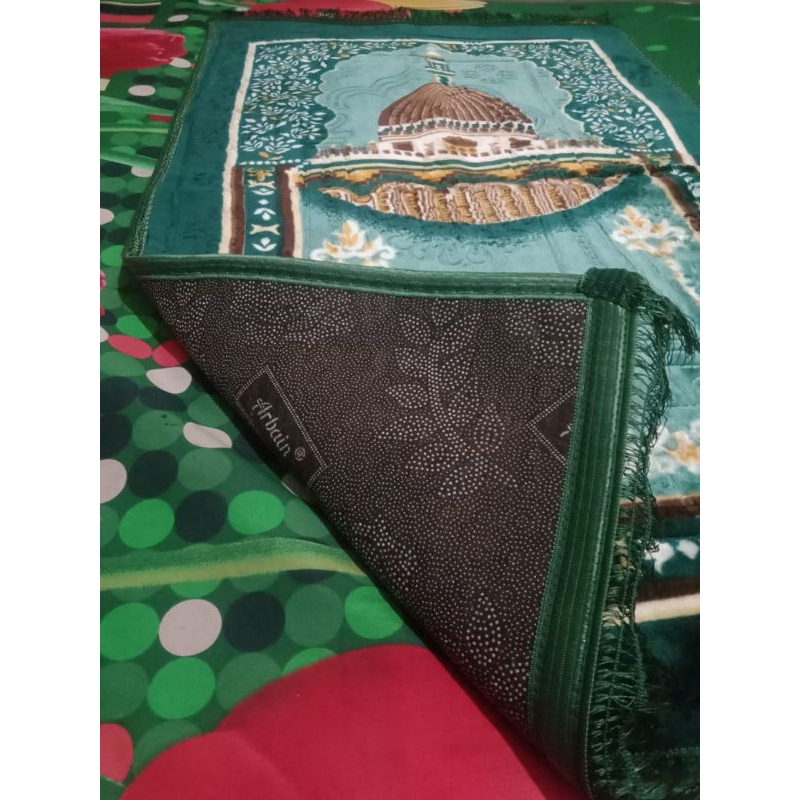 Sajadah Kiswa Busa 80×120 Sajadah jumbo Sajadah Rumbai Sajadah Premium Busa Import Quilting