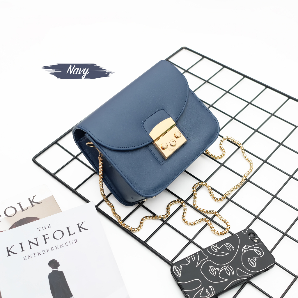 Sling bag Renata - Tas Selempang Wanita Rantai