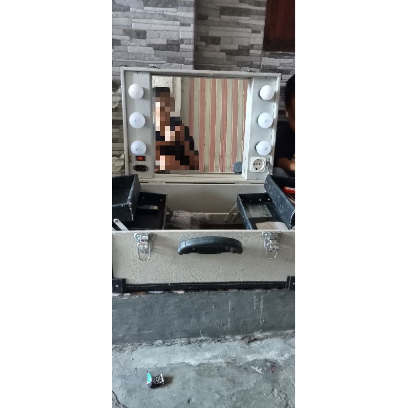 Koper makeup preloved ( bekas )