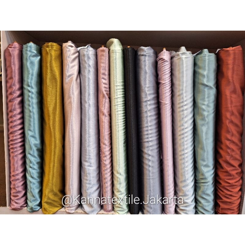Kain Saten Satin Silk Polos Bahan Satin Silk Saten Silk Yamaha Premium Flowy Tebal Setengah 0,5 Mete