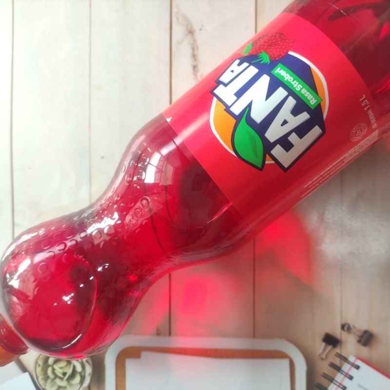 

FANTA STRAWBERRY PET 1.5 L