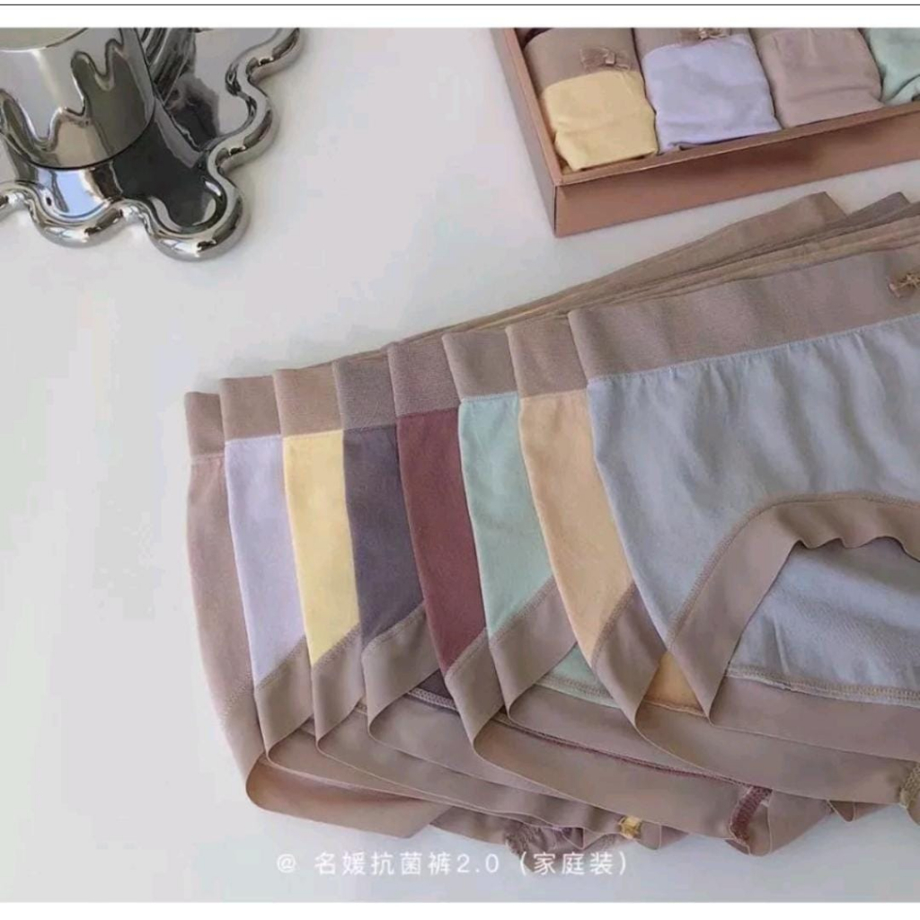 CD PASTEL CELEBRITY 8 IN 1