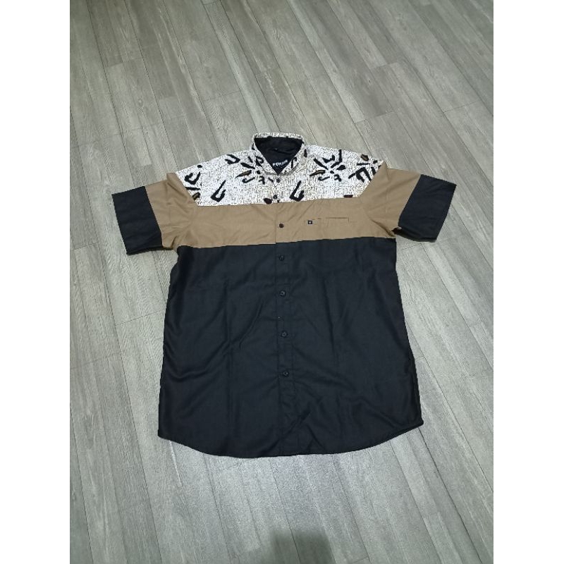 Kemeja Koko Modern Fadkhera Lengan Pendek size L (Preloved)