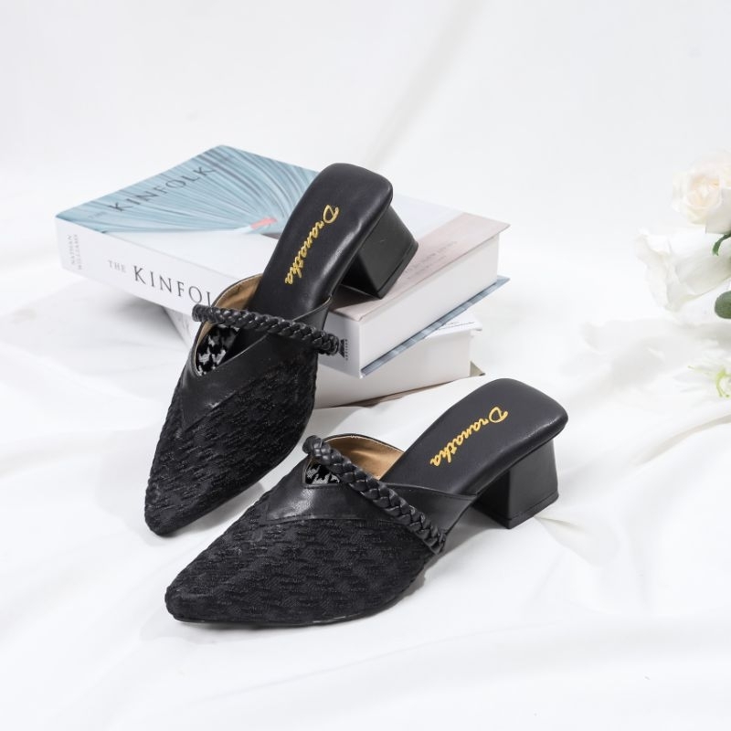 CAECILLIA DRANATHA HEELS WANITA