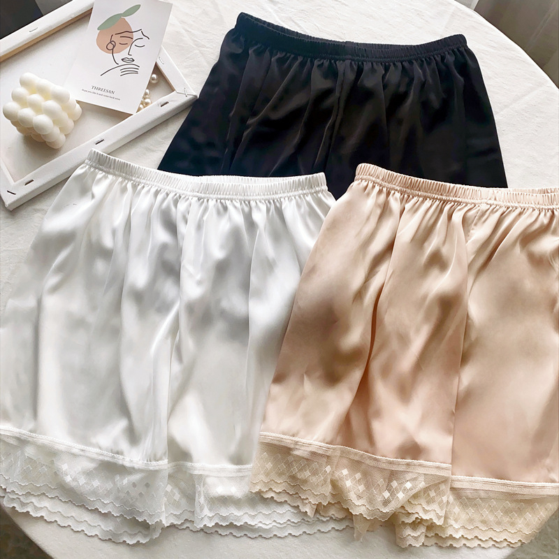 Celana Pendek Wanita Lembut Cute Santai Lace Celana Tidur Hot pants Short pants Oversize CLN-041B