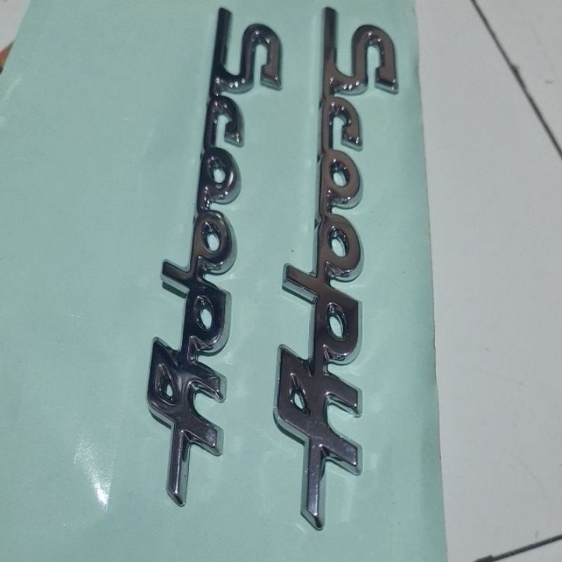 Emblem Scoopy  fi  esp th 2013 sd 2017 ori