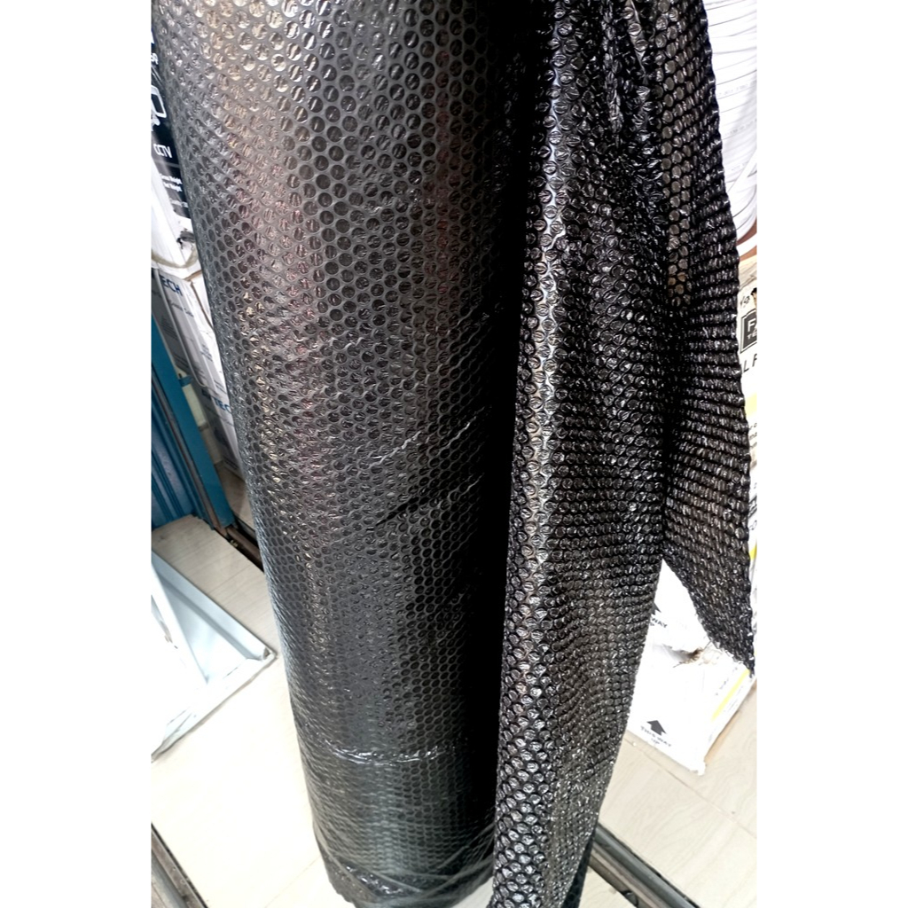 

BUBBLE WRAP Ekonomis Lebar 125cmx10 Meters Warna Hitam / Putih