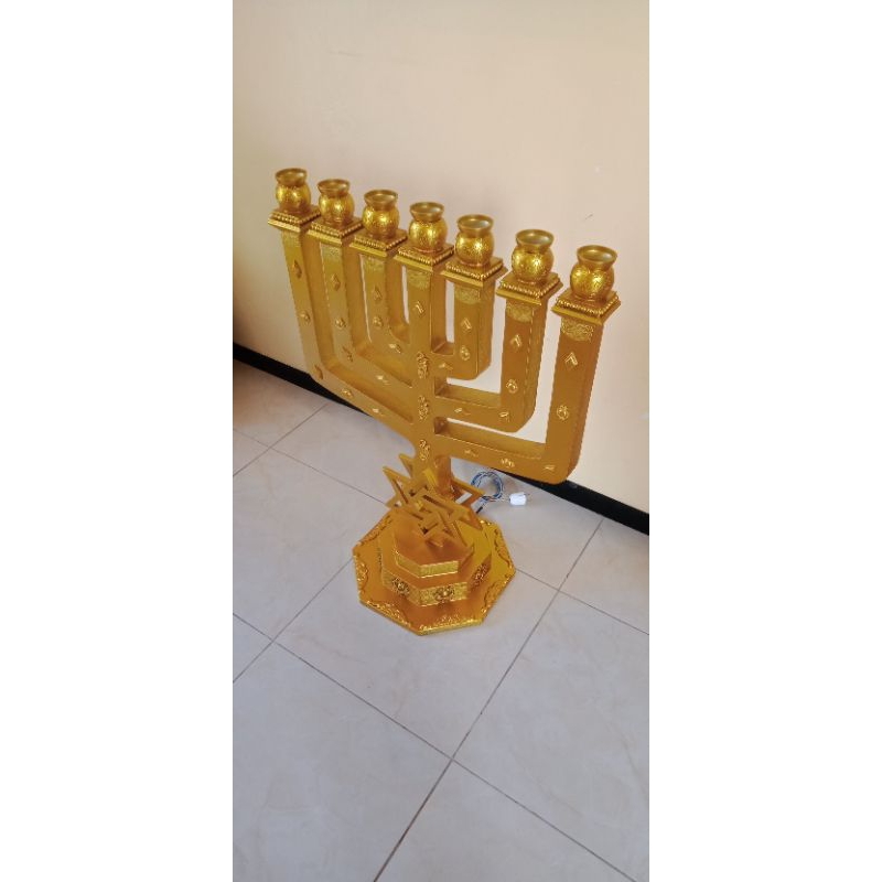 Menorah Kaki Dian kandil