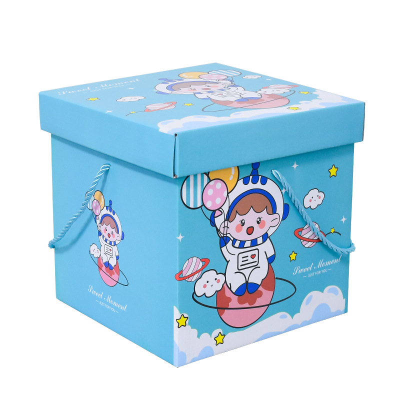 Box Tebal Ultah Anak Bahan Corrugated Tebal dengan Tutupan dan Tali / Kotak Ulang Tahun Tersedia 2 Ukuran Motif Astronot Girl dan Boy / Giftbox Birhtday Besar Muat Banyak / Kotak Bento atau Kado Bahan Tebal dan Kokoh