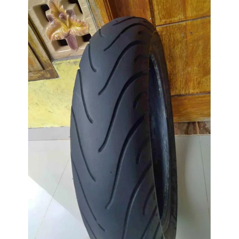 BAN BELAKANG UKURAN 140/70-17 TUBLES