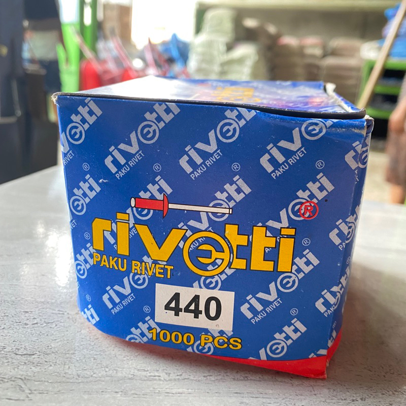 Paku rivet 440