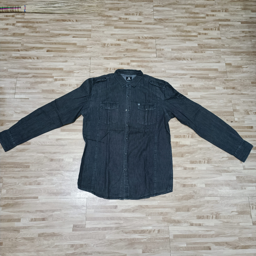 Kemeja Denim Quiksilver Planet Surf Shirt Hitam Original Bekas L
