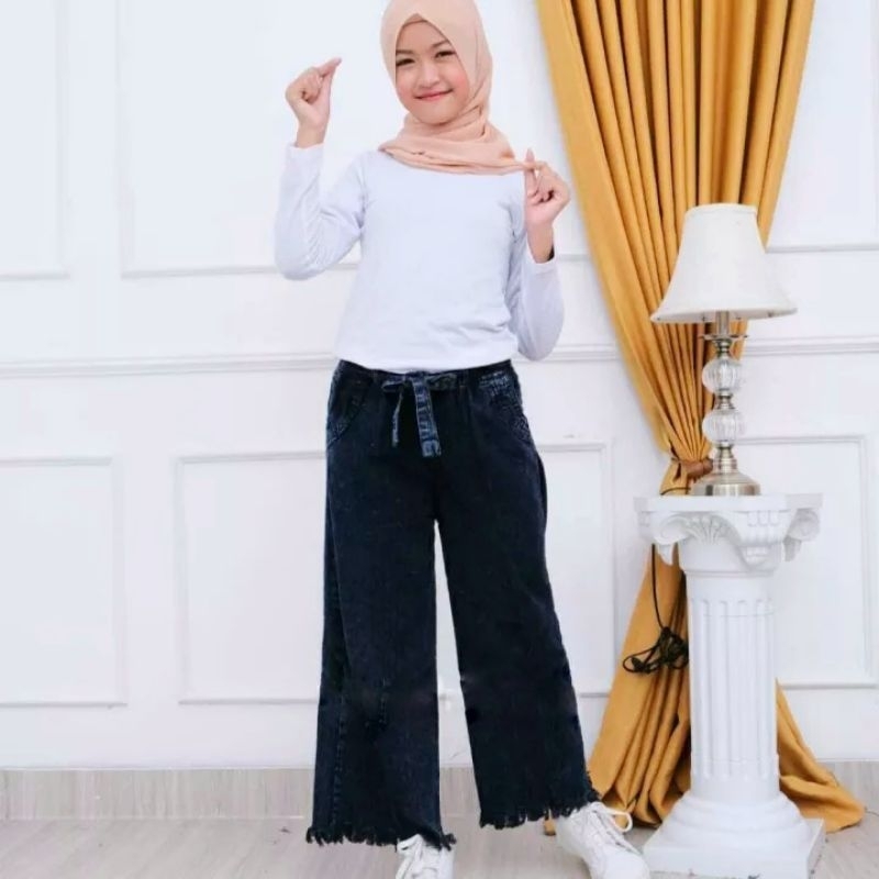 kulot rawis anak perempuan tangggung 7-16 tahun // kulot jeans rawis anak perempuan // jeans rawis anak 7-8 tahun 9-11 tahun 12-13 tahun 14-16 tahun // jeans rawis anak perempuan remaja tanggung // rawis anak cewe tanggung