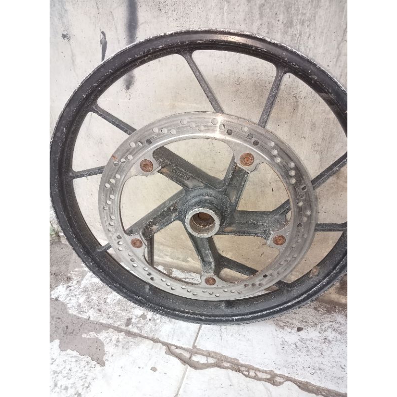 VELG DEPAN SUZUKI SHOGUN ROBOT / SHOGUN 125 SP.PNP SATRIA FU SECOND ORIGINAL