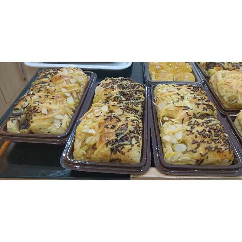 

GR Bolu Pisang banana sweety larissa bakery