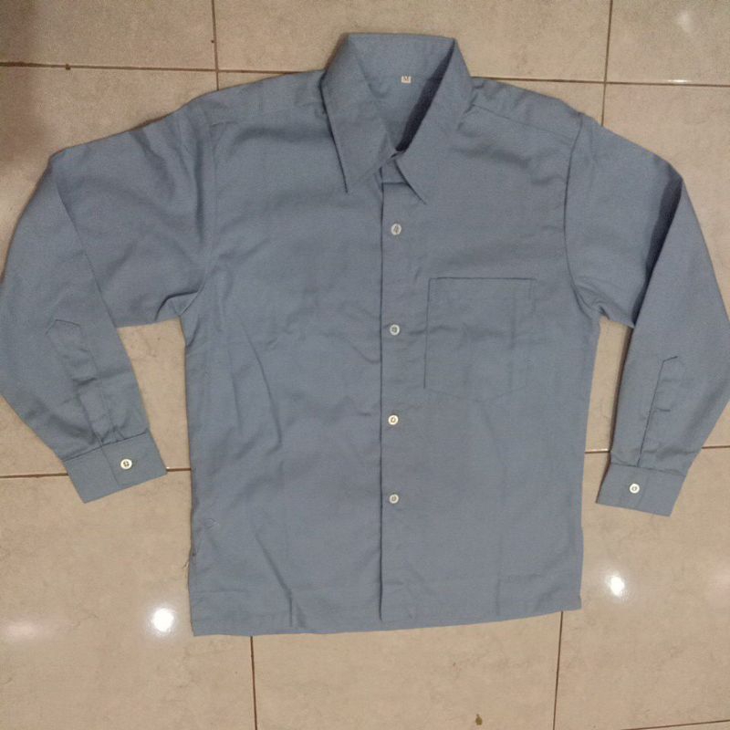 Kemeja Biru Muda