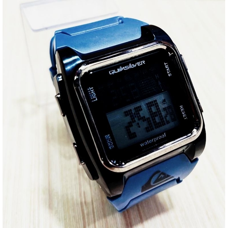 Jam Tangan Digital Pria Terlaris/Jam Tangan Sporty RUBBER Anti Air Termurah