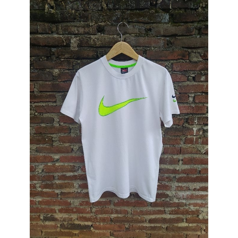 Kaos Nike Vintage Second
