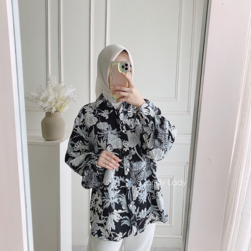 Naria Oversize Blouse