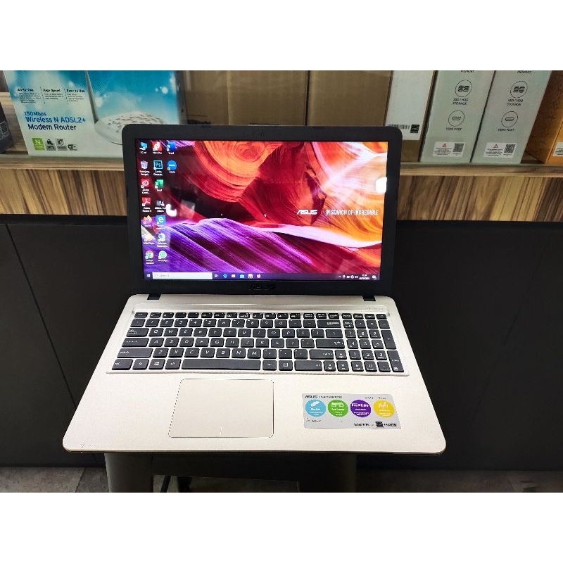 Laptop Leptop Asus X540S Generasi baru SSD 128GB Siap pakai