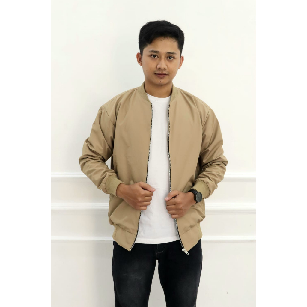 Jaket Pria Bomber Jacket Polos Taslan Anti Air