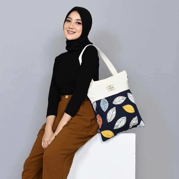 Tote Bag Kanvas Resleting Wanita model Totebag Aesthetic Vintage bahan Canvas polos dan kanvas motif bisa custom sablon utk seminar  gift dan souvenir pernikahan