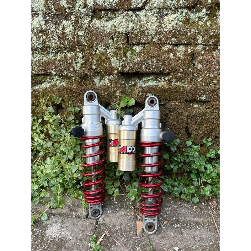 Skok belakang GSX 1400 CC triple klik original copotan motor shock advantage suspension triple klik 